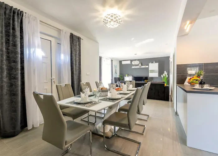 Apartment Magnolia By *