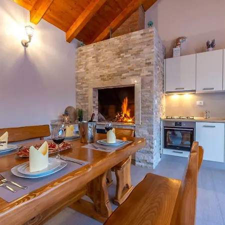 Magnolia By سبليت